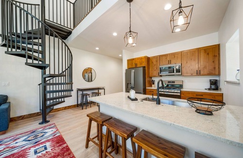 Bayfield House | The Loft at Golden Meadows Farm - Ideally located between Durango and Pagosa