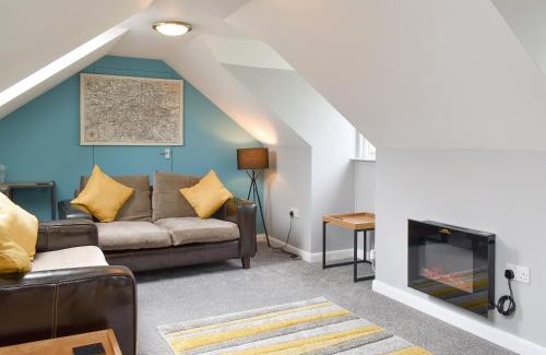 Pulham House | The Loft