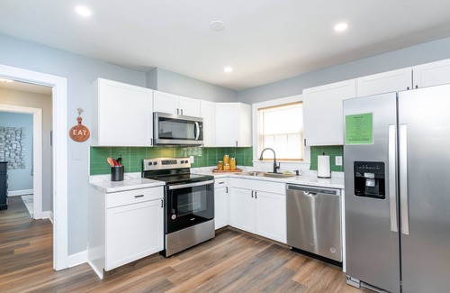 South Louisville House | The Lucky Horseshoe
