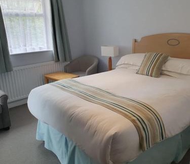 Cheadle House | The Manor Guest House