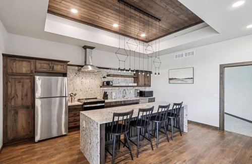 Lake Delton Cabin | The Maple at Treetop Villas