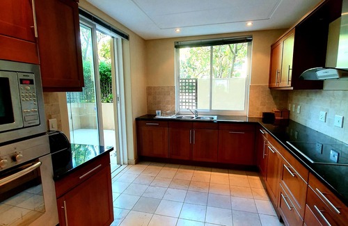 Victoria and Alfred Waterfront Condo | The Marina - V & A Waterfront