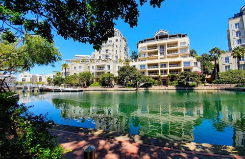 Victoria and Alfred Waterfront Condo | The Marina - V & A Waterfront