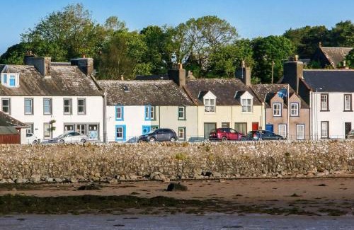 Garlieston House | The Moorings