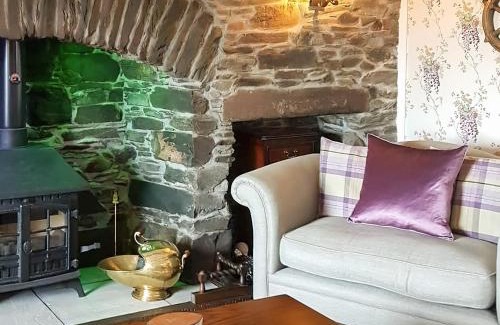 Garlieston House | The Moorings