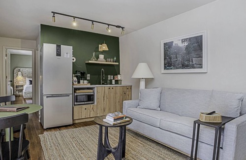 New Buffalo Apartment | The Neighborhood Hotel - Grand Beach