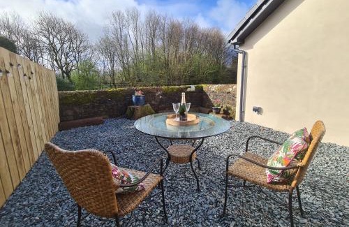 Rowrah House | The Nest by Blake view holidays, a peaceful boutique retreat, 3 miles from Ennerdale- small twin or king bed available