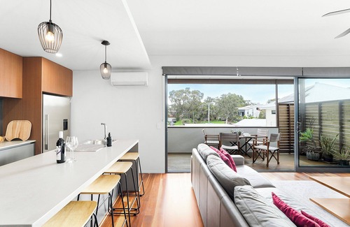 Sorrento House | The Nest - in Sorrento - 750m walk to the Beach!