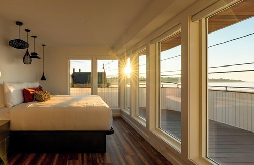 York Beach Hotel | The Nevada