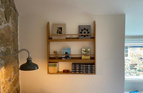 Mousehole House | The Old Gallery - Charming Coastal Escape For Two