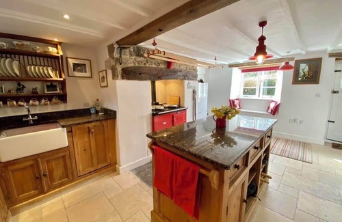 Newton Abbot House | The Old Post Office. A cosy rural gem - Dartmoor