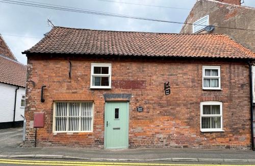 Ollerton House | The Old Shop at Savile House - Sherwood Forest