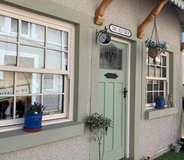 Penrhyn Bay House | The Old Shop Cottage, Llandudno