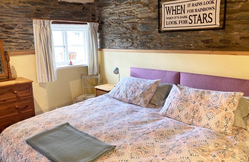 Newcastle Emlyn House | The Old Stables Aberporth