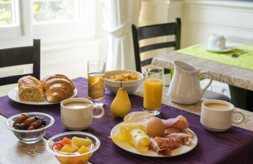 Bourg-en-Bresse Hotel | The Originals Boutique, Hôtel Terminus, Bourg-en-Bresse Gare
