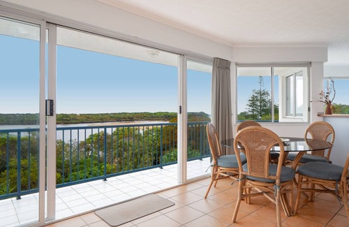 Currimundi Apartment | The Outlook U9/9 Hume Parade