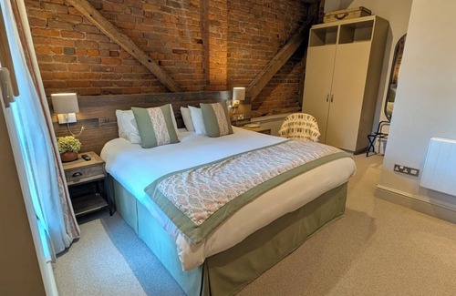 Stretton Hotel | The Partridge