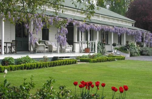 Blenheim Hotel | The Peppertree Luxury Accommodation