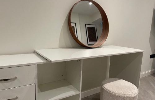 Canary Wharf Apartment | The Percy's Living Canary Wharf