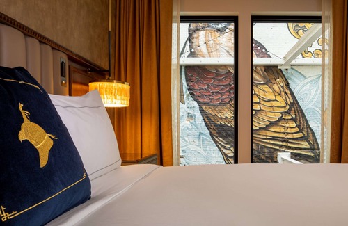 Downtown Omaha Hotel | The Peregrine Omaha Downtown, Curio Collection by Hilton