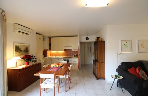 Quartier du Port Apartment | The perfect holiday apartment with balcony and AC, near the Port!