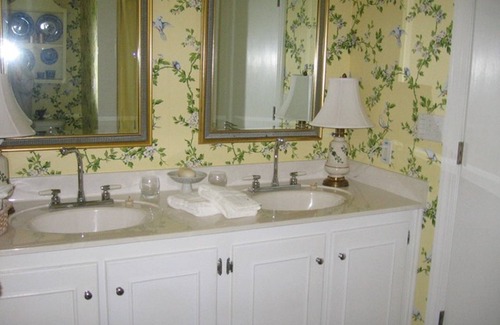 Summerville Cottage | The perfect Masters tournament sleeper cabin