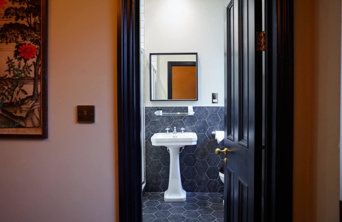 Shepherd's Bush Hotel | The Princess Victoria