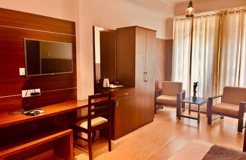 Gajwel Hotel | The Raarees Mist Resort, Munnar - Nested in Nature's Lap