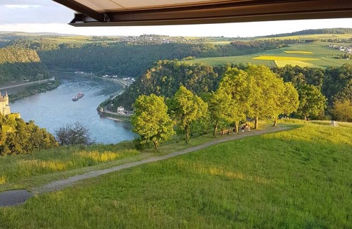 Sankt Goarshausen Apartment | THE RETREAT PLACE WITH A THREE CASTLE VIEW!