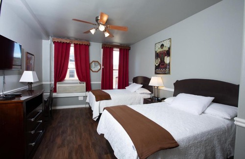 Western Division Hotel | The Rialto Hotel