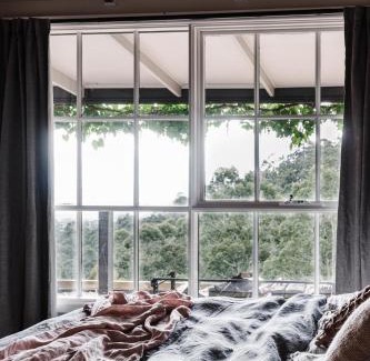 Yarragon South House | The Ridge House - Stylish Gippsland Getaway