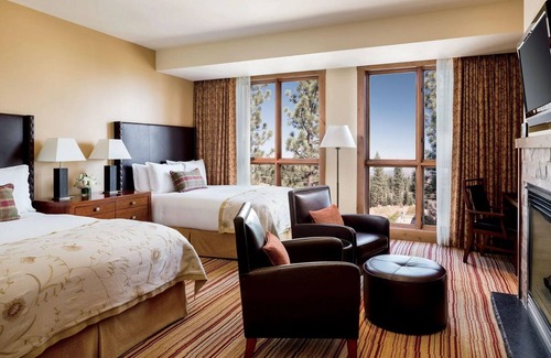 Downtown Chicago Resort | The Ritz-Carlton Club, Lake Tahoe - 3 bdrm