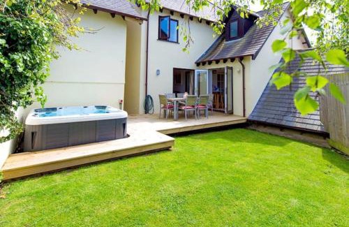 Croyde House | The Rock