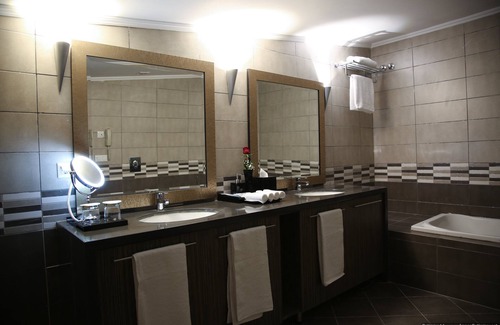 Haret Sakher Hotel | The Rooms Boutique Hotel