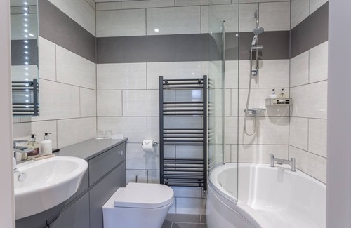 Irthington Hotel | The Sally
