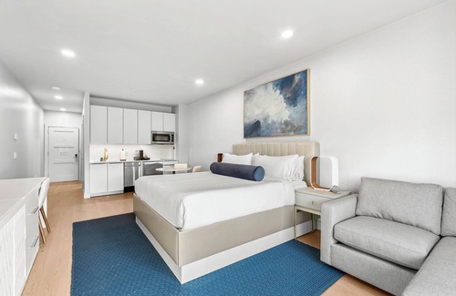 East Garden City Hotel | The Selby
