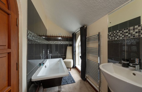 Old Cleeve Hotel | The Smugglers Inn
