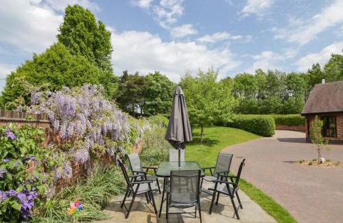 Belbroughton House | The Stables