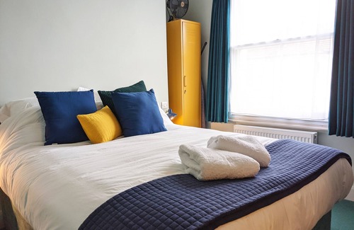 Hove Hotel | The Stirling Arms