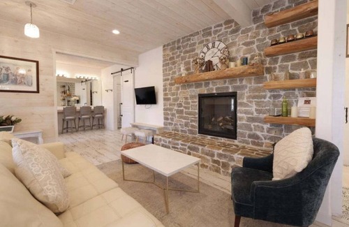 Big Bear Hotel | The Suite at Shay Meadows by Big Bear Vacations
