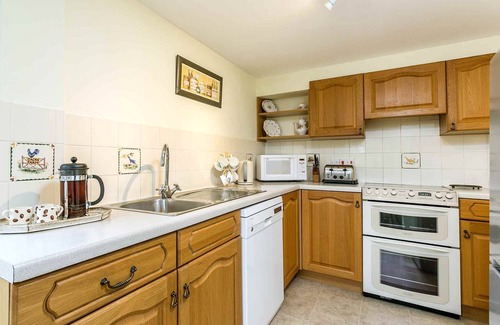 Littlebredy Cottage | The Swallows, 2 bedroom Dorset Cottage set on working farm near the Dorset Coast