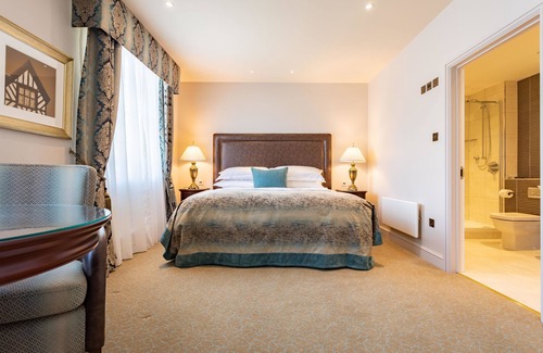 City Centre Hotel | The Swans Nest Hotel