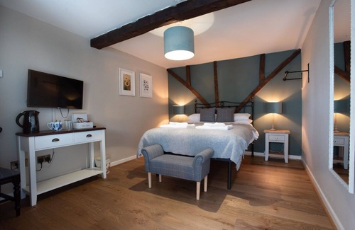 Stanton Saint John Bed & Breakfast | The Talkhouse