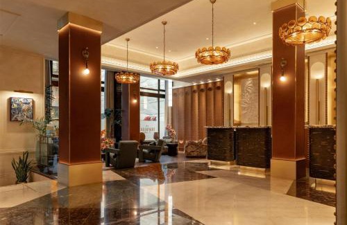 London City Centre Hotel | The Trafalgar St. James, London Curio collection by Hilton