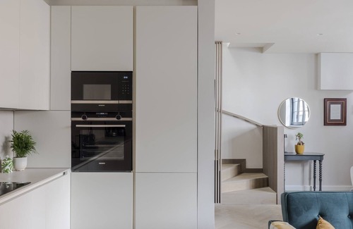 Bryanston and Dorset Square House | The Tranquil Den - Regent's Park - by Frankie Says