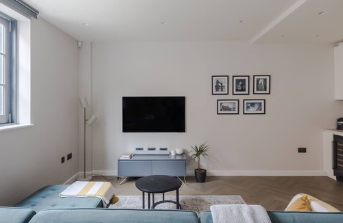 Bryanston and Dorset Square House | The Tranquil Den - Regent's Park - by Frankie Says