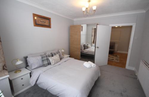 Uxbridge North House | The Uxbridge House