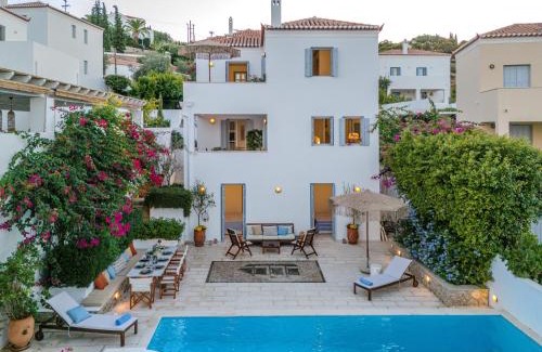 Spetses Villa | The Villa Evita Stunning View with private pool