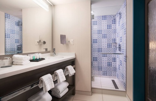 Downtown Cleveland Hotel | The Westin Cleveland Downtown