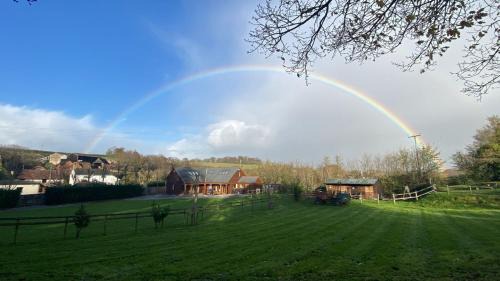 Old Cleeve Hotel | The White Horse Inn
